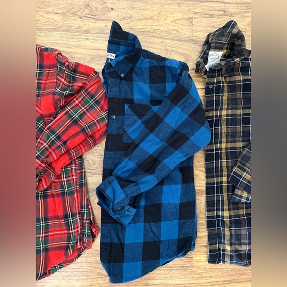 Men’s Flannels- Medium- Lot of 3 - Picture 3 of 4